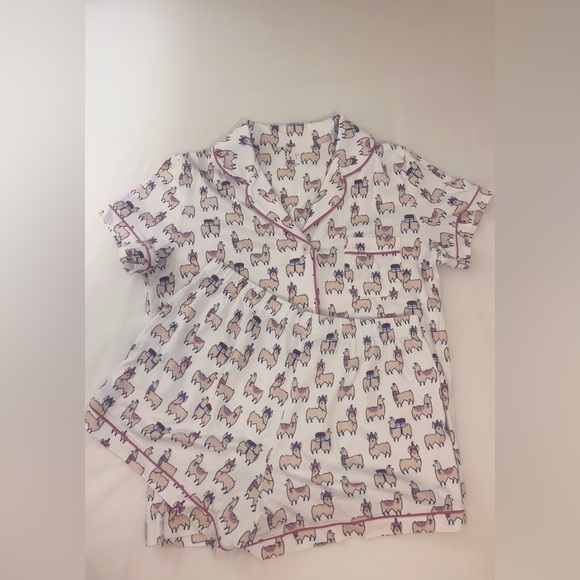 Roller Rabbit Alpaca Print Short Pajama set - Picture 3 of 8